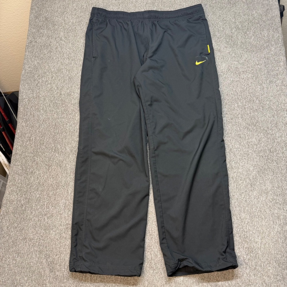 Nike Livestrong Dri-FIT Mens XL Black Athletic Track Pants 445206-010
